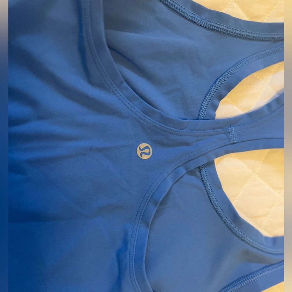 Lululemon tank